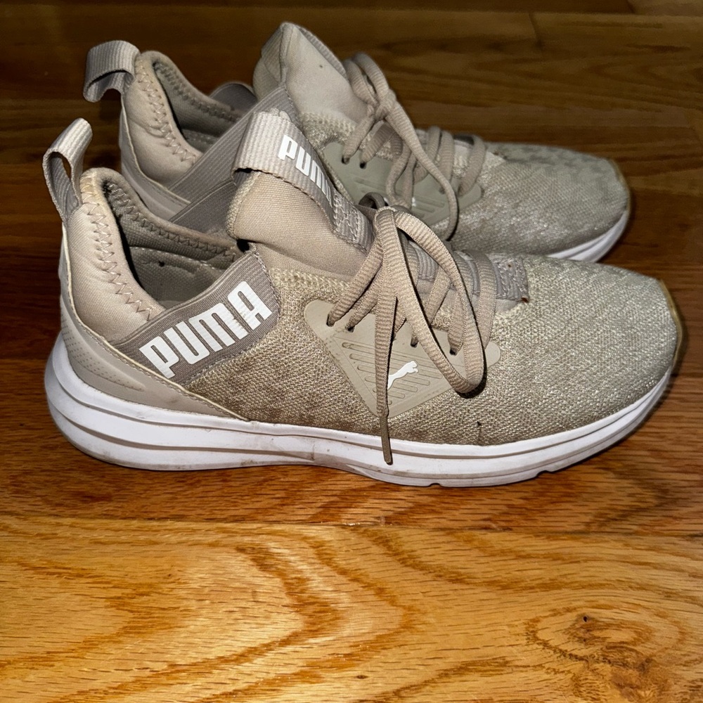 Puma Sneakers in Light Tan